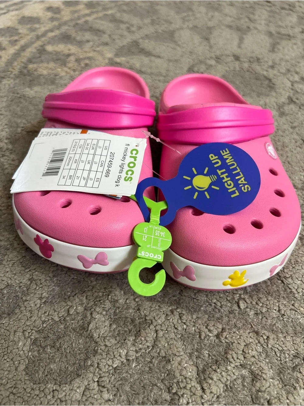 NWT❤️CROCS Kids Bright Pink Clog Sandals with Character Trim